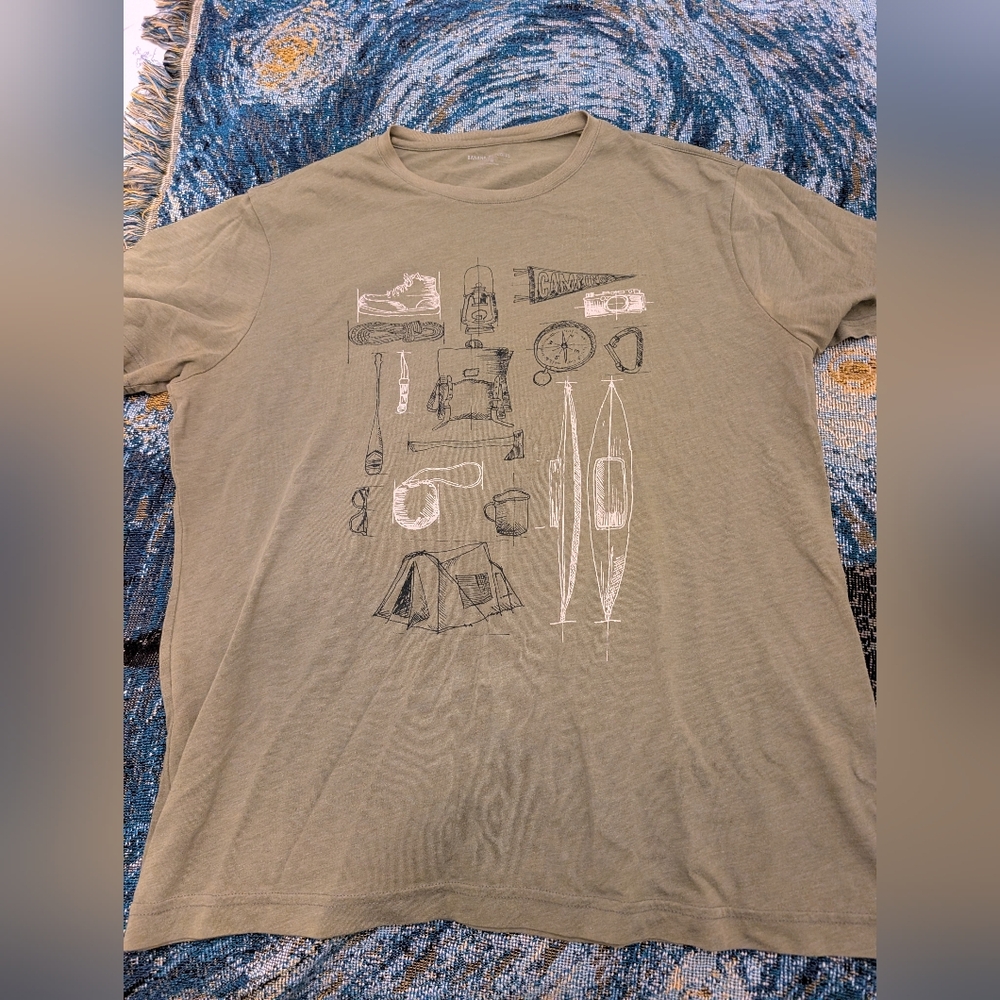 Banana Republic Adventure Graphic Tee in Olive